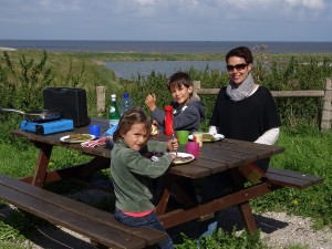 Repas du midi sur les bords de la mer du nord